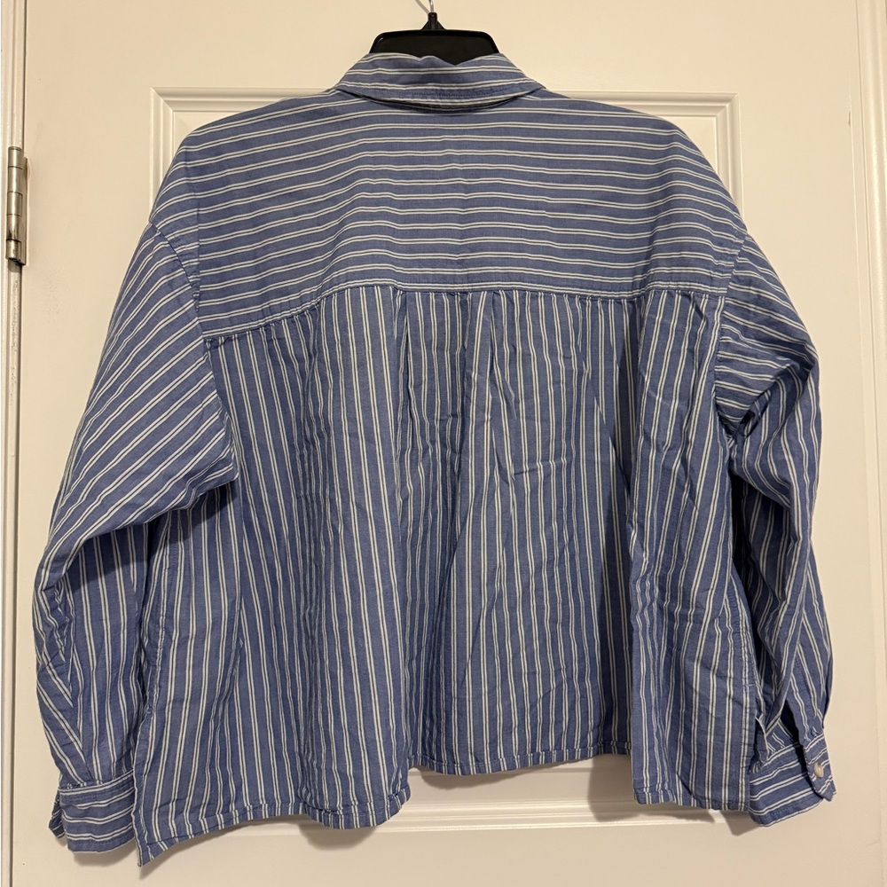 Anthropologie Maeve Blue and White Floral Striped Oversized Shirt Size Medium P - Picture 8 of 8